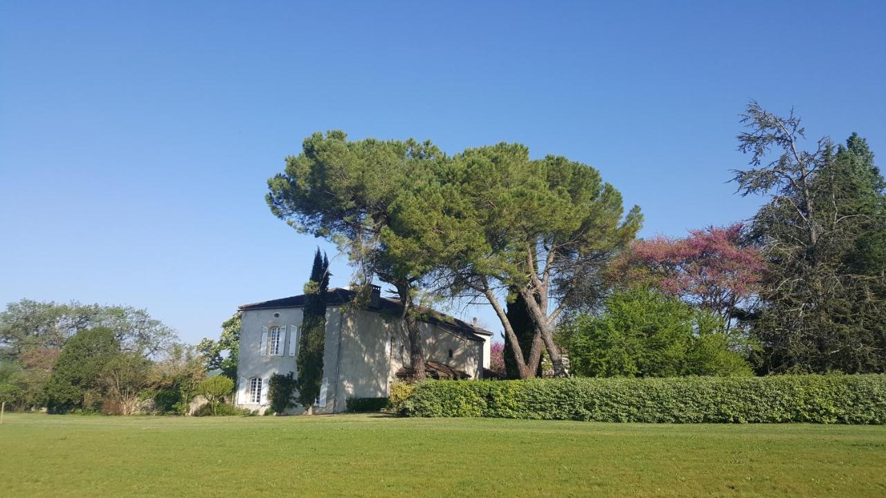 Chambres D'Hotes Domaine De La Brette Moncrabeau Exterior photo